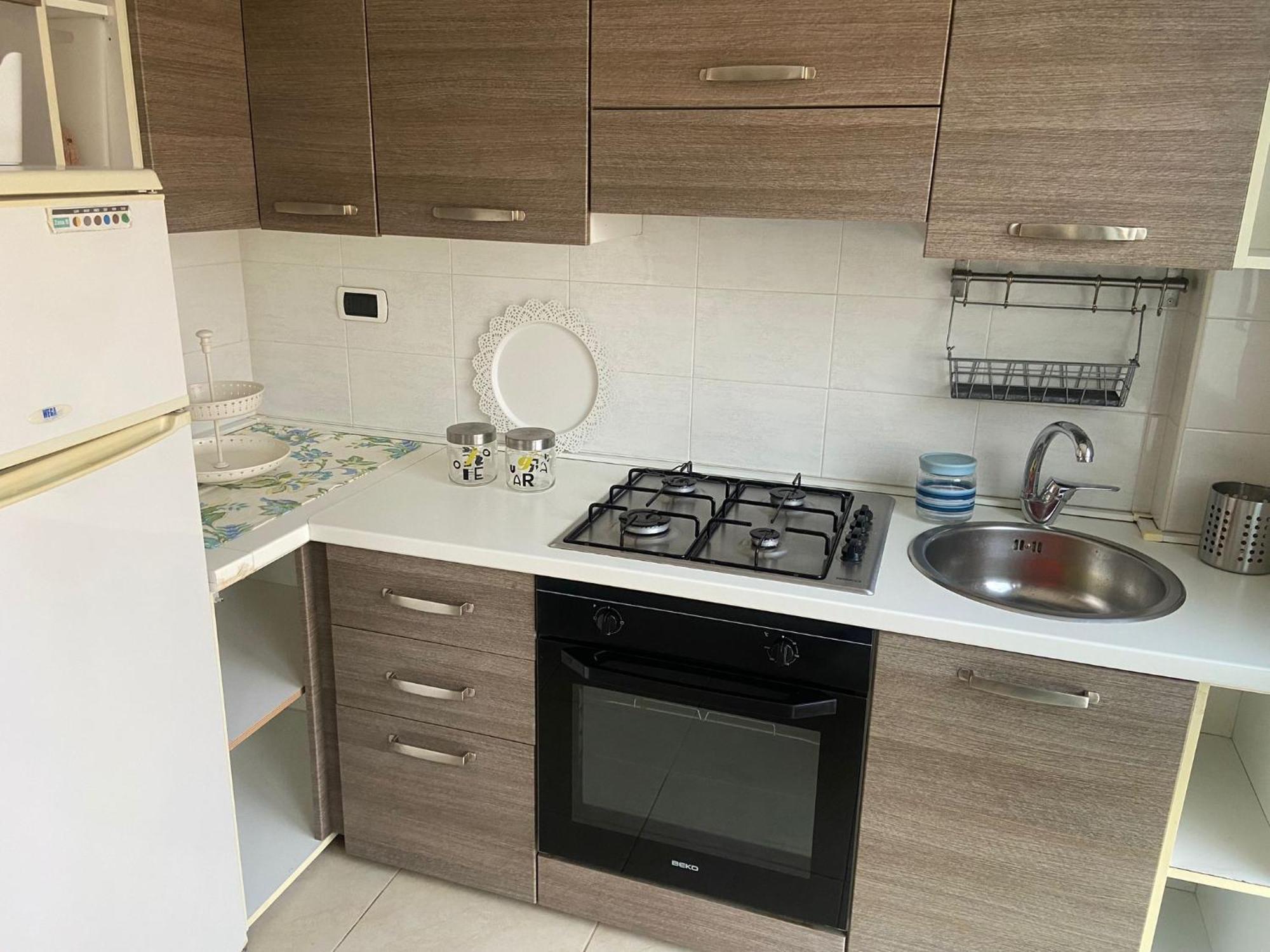 Pm 13A Via Tenente Devenuto Guest House Джовинацо Екстериор снимка