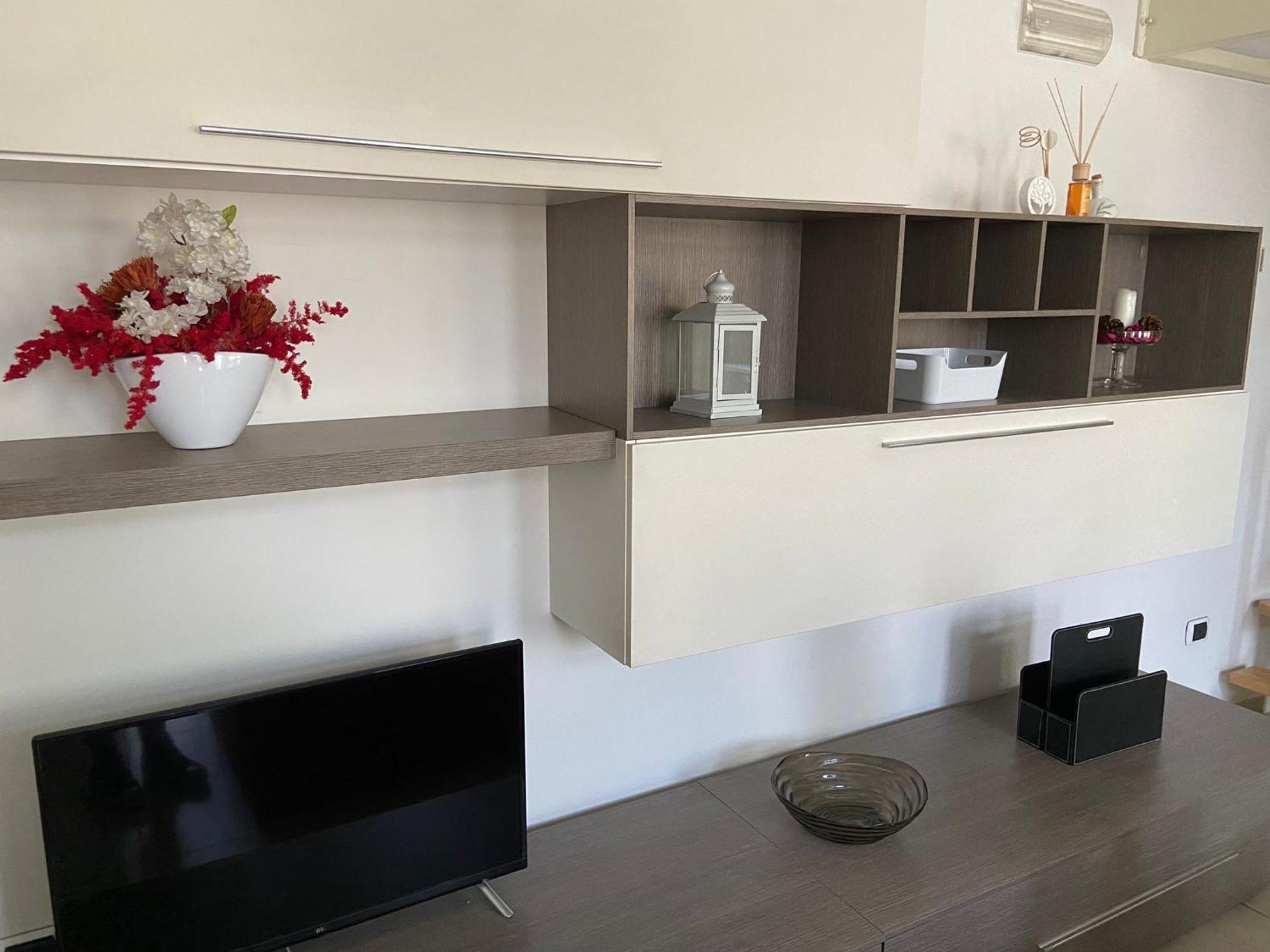 Pm 13A Via Tenente Devenuto Guest House Джовинацо Екстериор снимка
